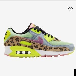 NWT Nike Air Max 90 LX